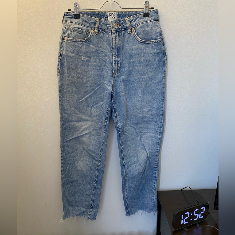 BDG size 27 mom jeans